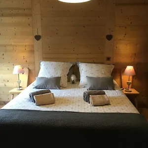  Hébergement de vacances L'ancolie